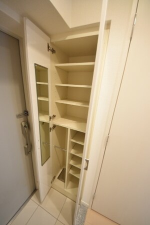 レジディア上落合の物件内観写真